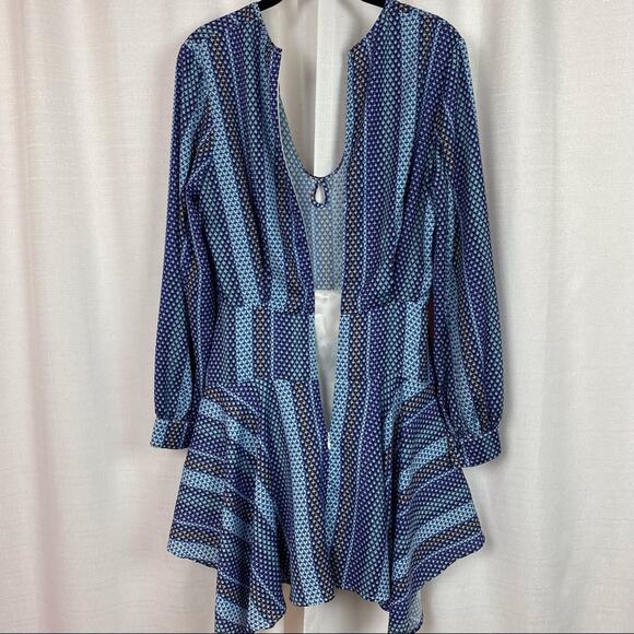 Finders Keepers Blue Hunter Geometric Sharkbite Hem Dress Sz.S - Picture 13 of 16